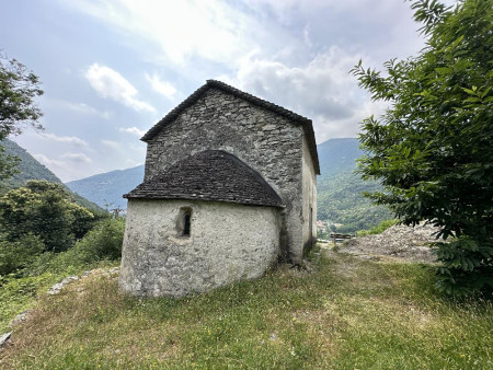 Abside in puro stile romanico 