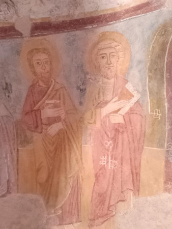 S.Pietro e Paolo nel registro sotto il catino absidale (foto di M. Uberti)